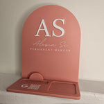 square reader docking station in arch shape with 3d logo